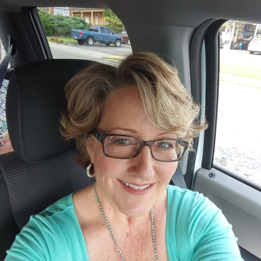 Meet your Posher, Gina